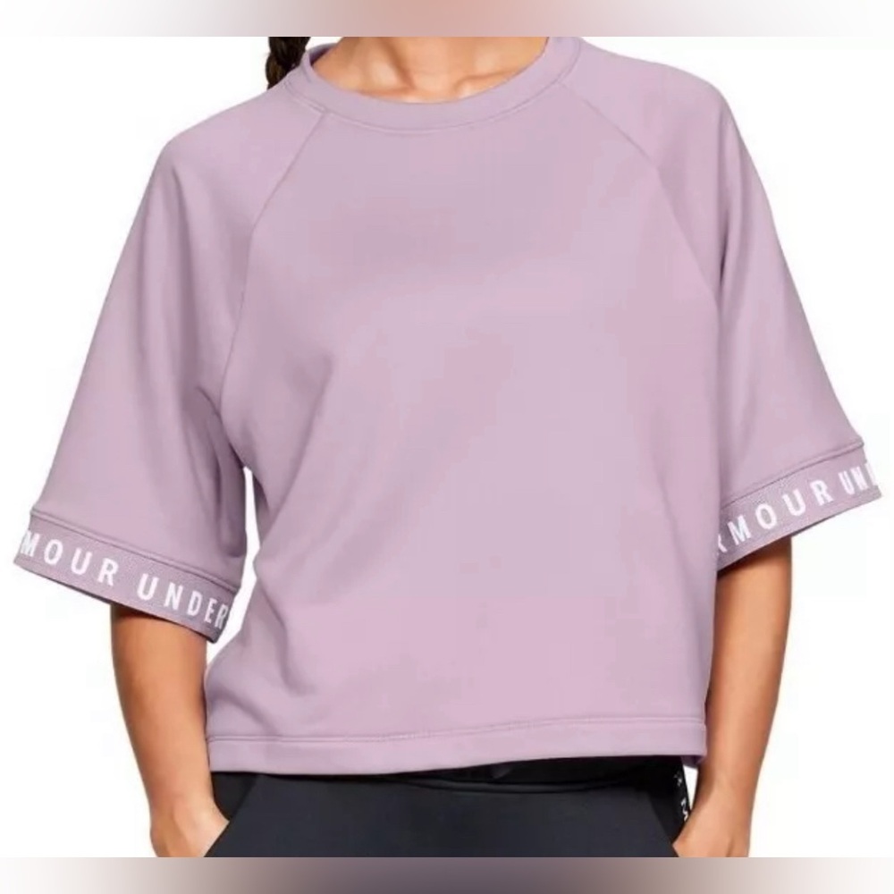Under Armour Oversized Waist Length Short Sleeve
